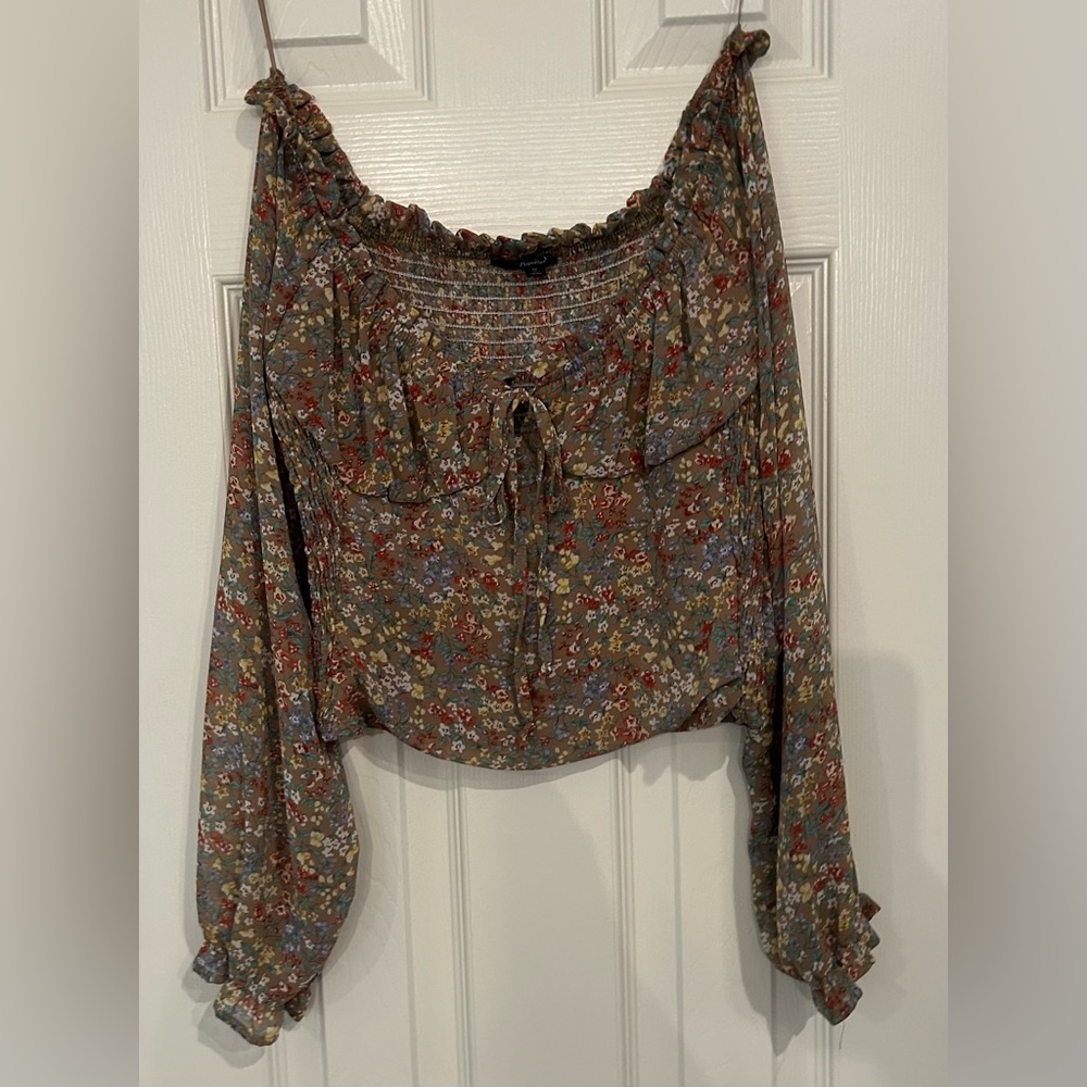 Papay Off the Shoulder Elastic Back Floral Top Size M